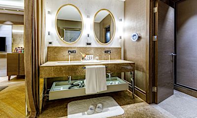 Deluxe Kısmi Deniz Manzaralı Oda